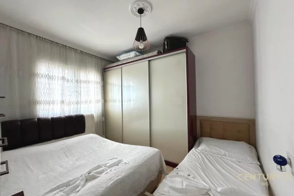 Shtepi ne shitje Apartament ne Tirane, 1+1, Mobilimi E mobiluar, Pagesa 105,000  Euro.
