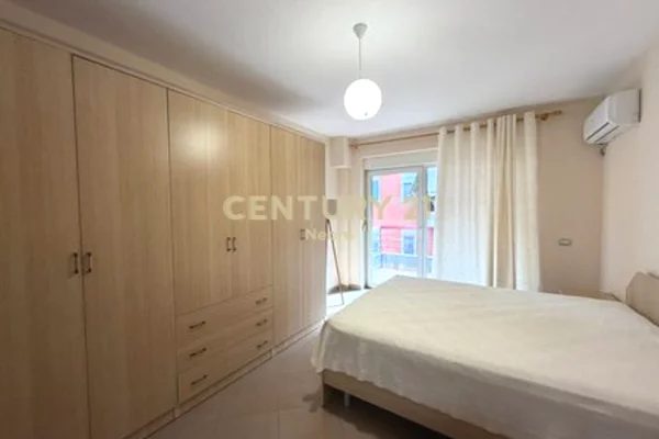 Appartamento in affitto a Tirana 2+1, Arredato