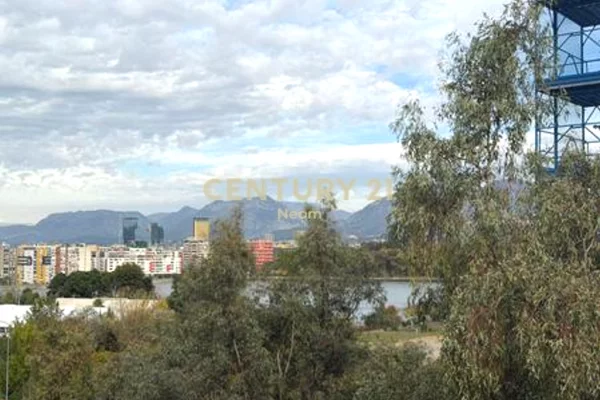 Appartamento in affitto a Tirana 2+1, Arredato