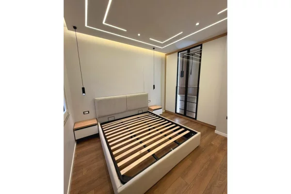 Appartamento in affitto a Tirana 2+1, Arredato