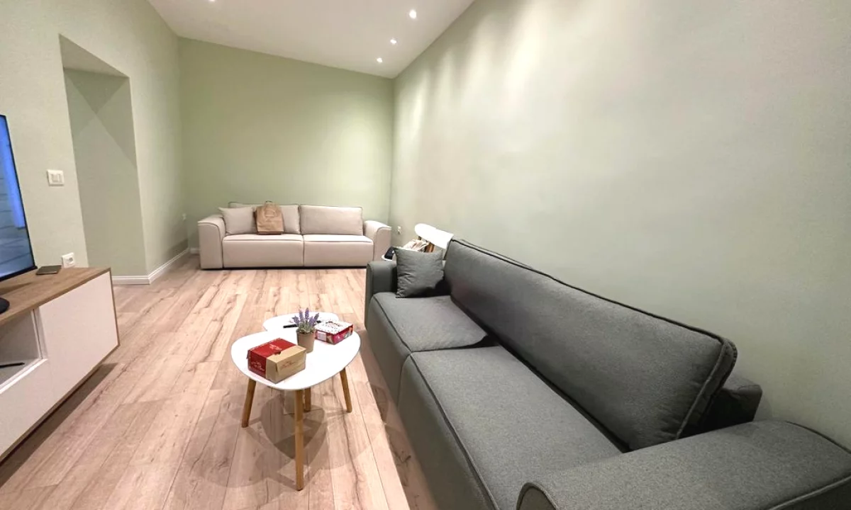 Appartamento in affitto a Tirana 1+1, Arredato