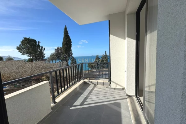 Shtepi ne shitje Apartament ne Vlore, 1+1, Mobilimi Bosh, pa mobiluar, Pagesa 191,200  Euro.