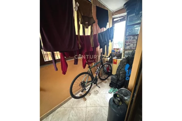 Shtepi ne shitje Apartament ne Tirane, 3+1, Mobilimi E mobiluar, Pagesa 170,000  Euro.