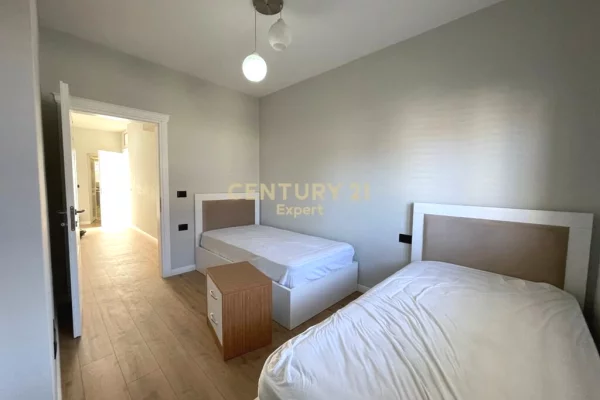 Appartamento in affitto a Tirana 2+1, Arredato