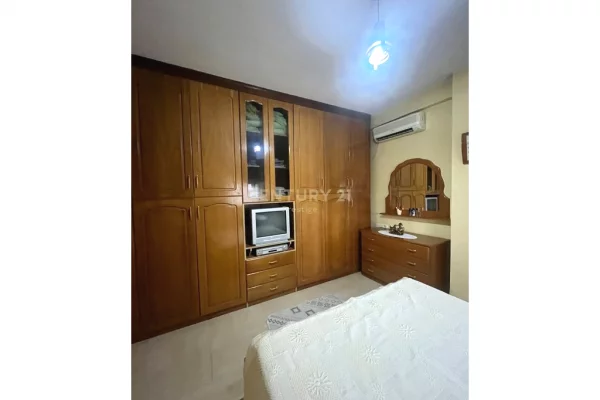 Shtepi ne shitje Apartament ne Tirane, 3+1, Mobilimi E mobiluar, Pagesa 380,000  Euro.