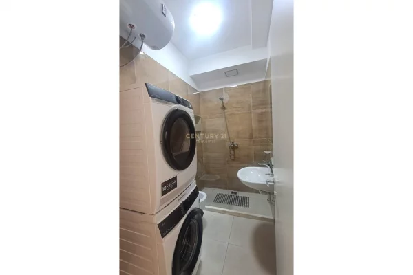 Appartamento in affitto a Tirana 3+1, Arredato