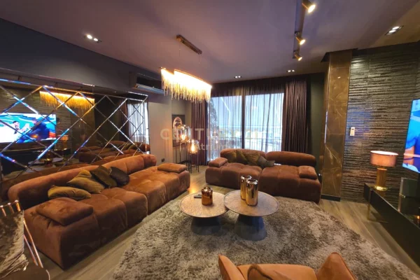 Shtepi me qera 3+1 ne Tirane - 3,500 Euro