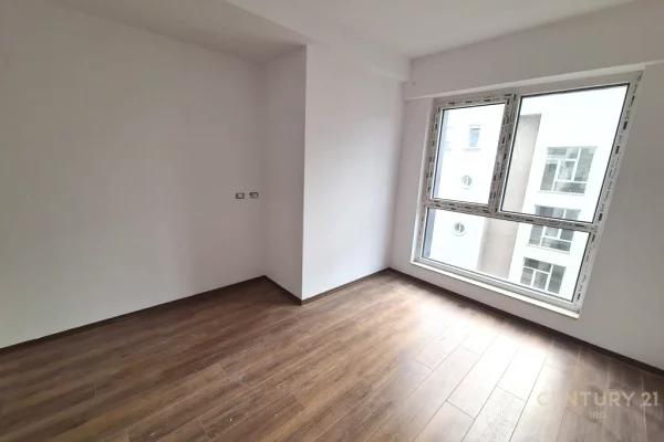 Appartamento in affitto a Tirana 1+1, Vuoto