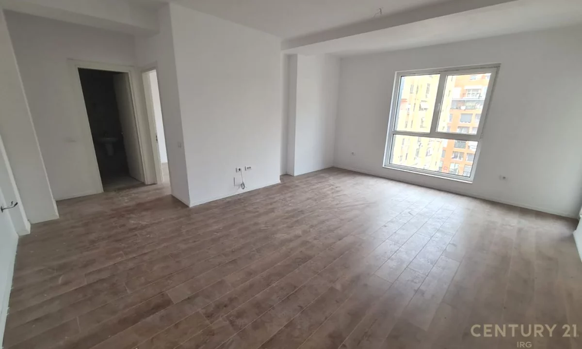 Appartamento in affitto a Tirana 1+1, Vuoto