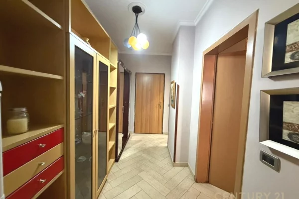 Apartment for sale in Tirana 1+1, Furnished