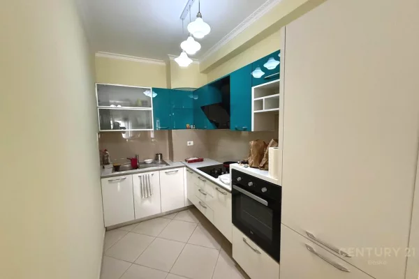 Appartamento in affitto a Tirana 1+1, Arredato