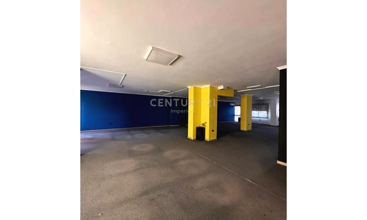 Ambient Open Space 585 m2 per Qira – Ish Parku