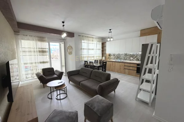 Casa in affitto 2+1 a Tirana - 650 Euro