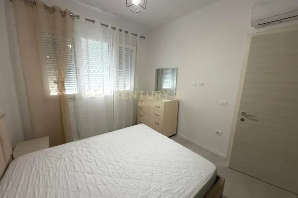 Appartamento in affitto a Tirana 2+1, Arredato