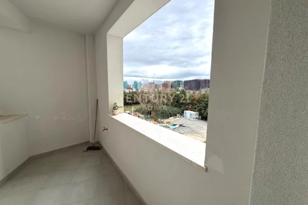 Appartamento in affitto a Tirana 2+1, Arredato