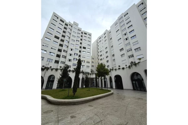 Appartamento in affitto a Tirana 2+1, Arredato