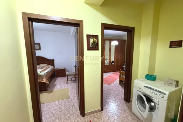 Appartamento in affitto a Tirana 2+1, Arredato