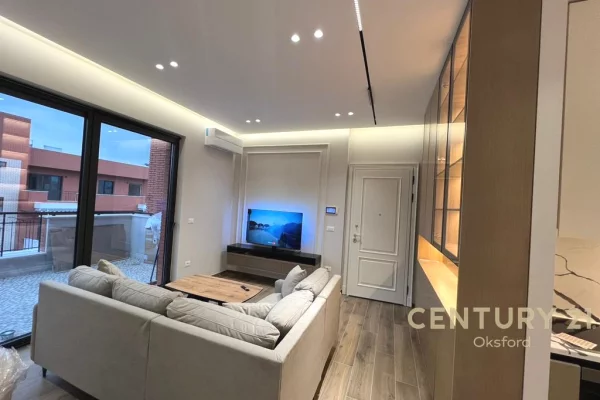 Appartamento in affitto a Tirana 2+1, Arredato