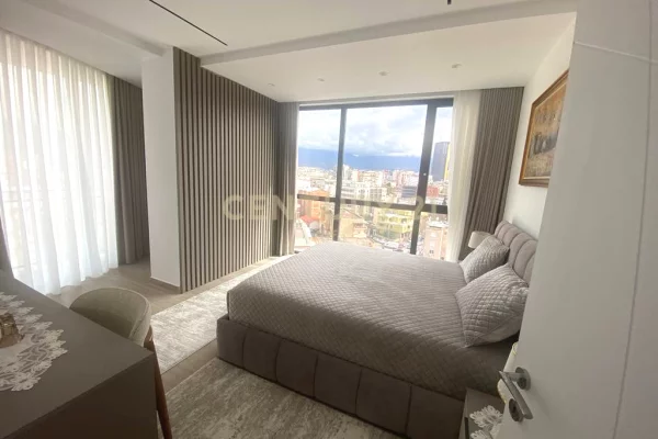 Appartamento in affitto a Tirana 2+1, Arredato