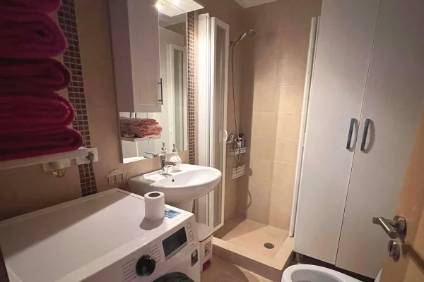 Shtepi ne shitje Apartament ne Sarande, 2+1, Mobilimi E mobiluar, Pagesa 220,000  Euro.