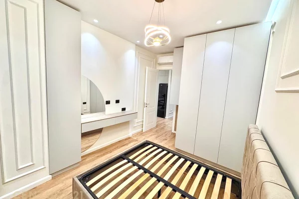 Appartamento in affitto a Tirana 1+1, Arredato