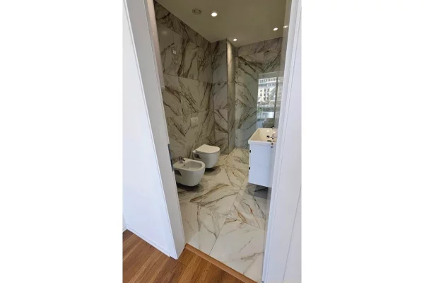 Appartamento in affitto a Tirana 2+1, Arredato