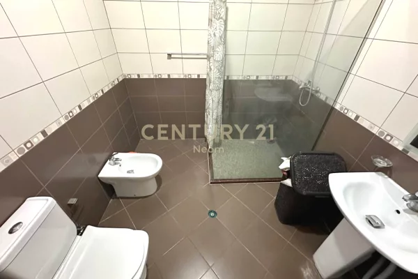 Appartamento in affitto a Tirana 1+1, Arredato