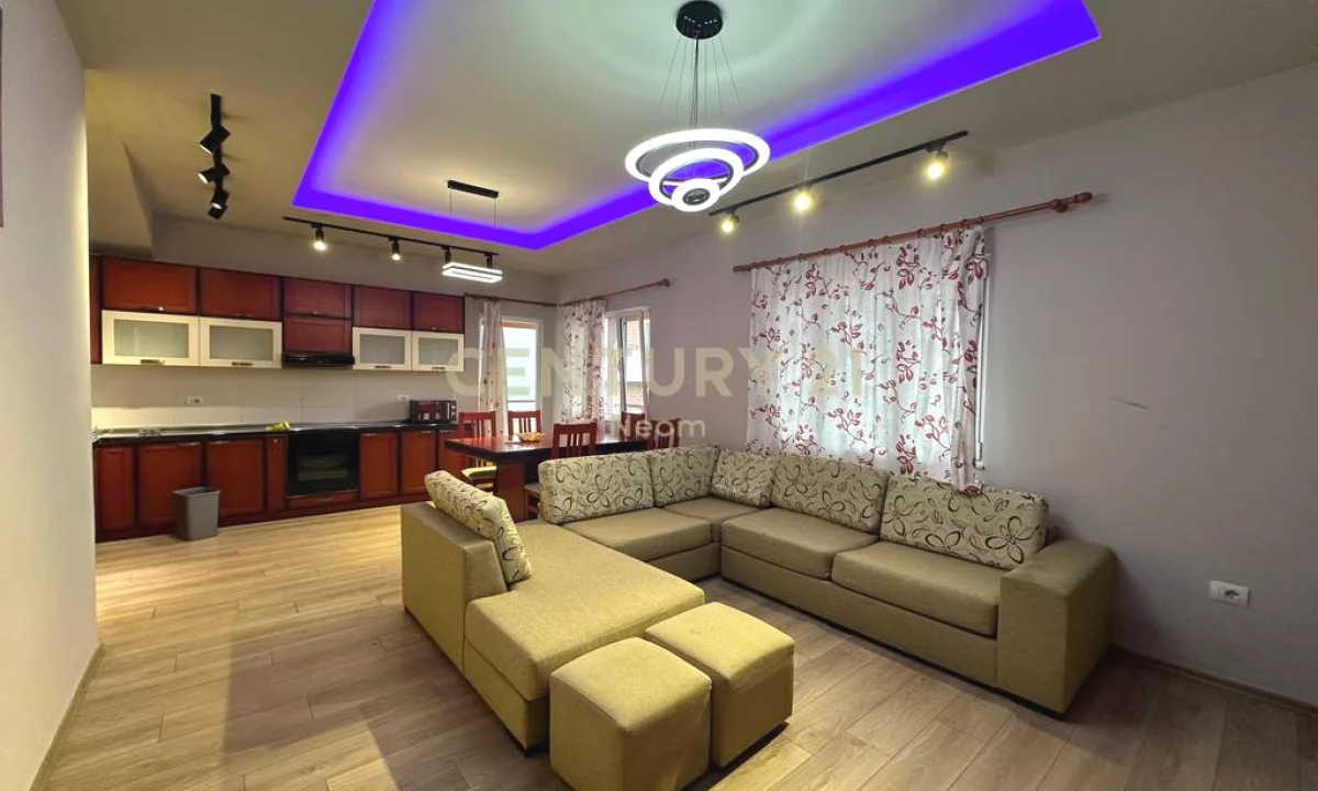 Appartamento in affitto a Tirana 1+1, Arredato