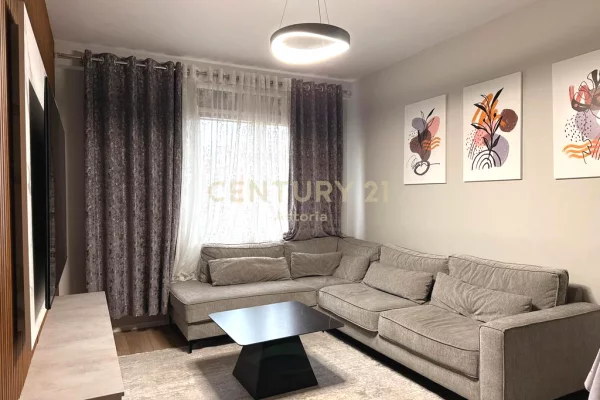 Shtepi ne shitje Apartament ne Tirane, 2+1, Mobilimi E mobiluar, Pagesa 230,000  Euro.