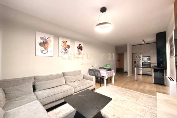 Shtepi ne shitje Apartament ne Tirane, 2+1, Mobilimi E mobiluar, Pagesa 230,000  Euro.