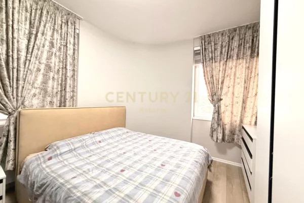 Shtepi ne shitje Apartament ne Tirane, 2+1, Mobilimi E mobiluar, Pagesa 230,000  Euro.