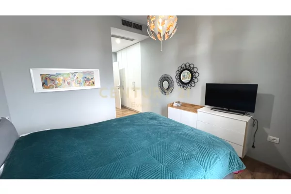 Shtepi ne shitje Apartament ne Tirane, 2+1, Mobilimi E mobiluar, Pagesa 260,000  Euro.