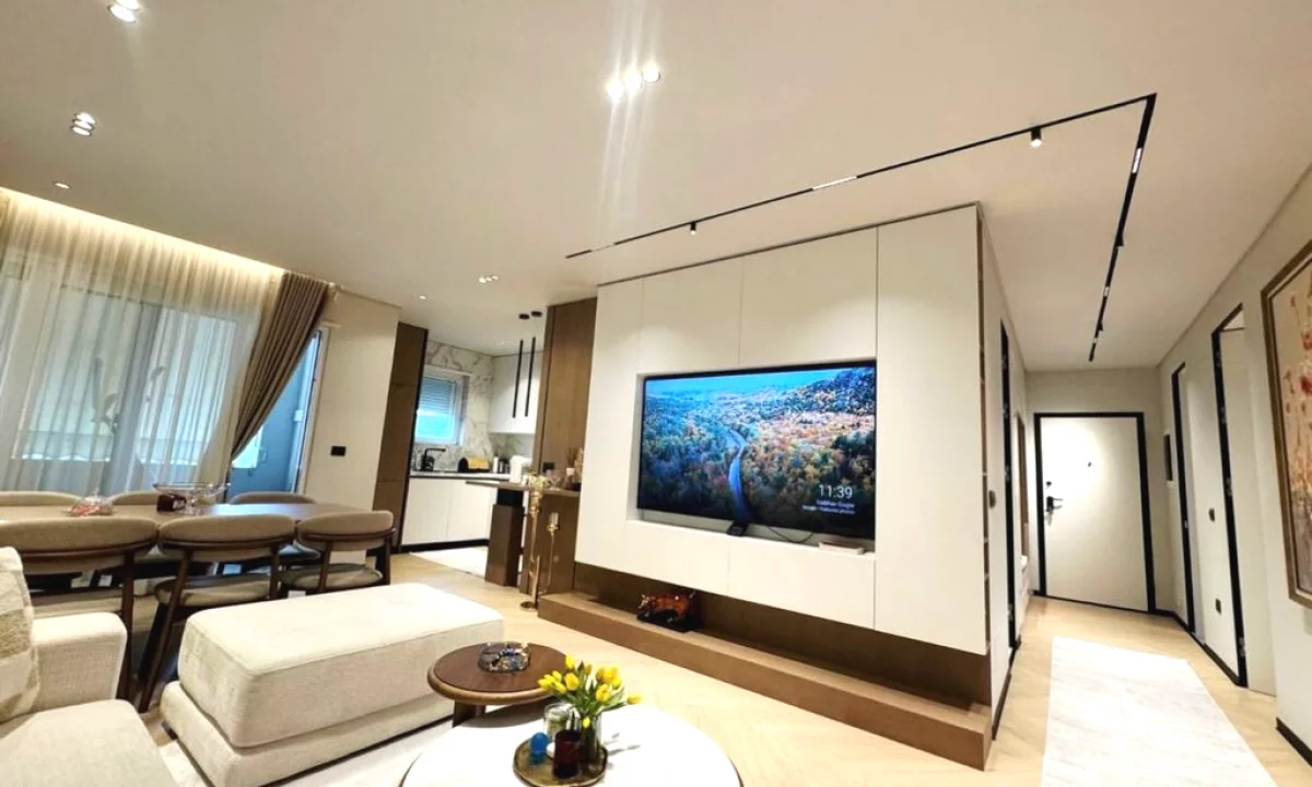 Shtepi ne shitje Apartament ne Tirane, 2+1, Mobilimi E mobiluar, Pagesa 280,000  Euro.