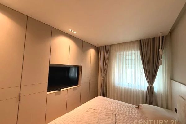 Shtepi ne shitje Apartament ne Tirane, 2+1, Mobilimi E mobiluar, Pagesa 280,000  Euro.