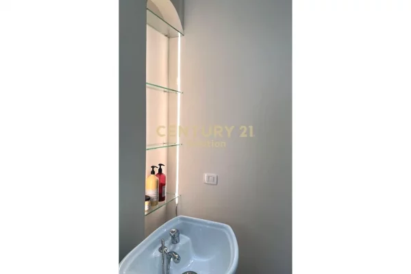 JEPET ME QIRA PARUKERI NE KOMUNEN E PARISIT!