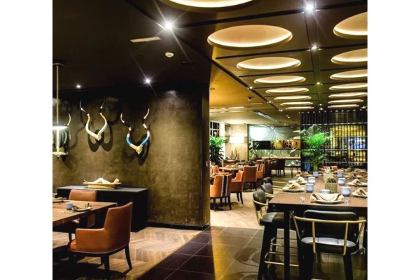 JEPET ME QIRA RESTORANT PESHKU – TEK STADIUMI DINAMO