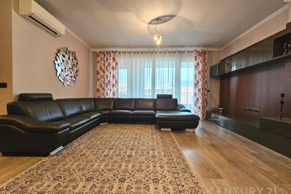 Shtepi ne shitje 3+1 ne Tirane - 299,900 Euro