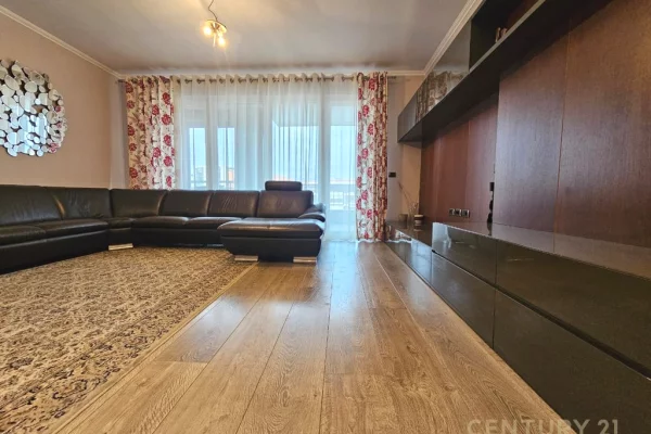 Shtepi ne shitje Apartament ne Tirane, 3+1, Mobilimi E mobiluar, Pagesa 299,900  Euro.