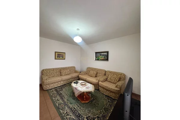 Shtepi ne shitje Apartament ne Tirane, 2+1, Mobilimi E mobiluar, Pagesa 128,000  Euro.