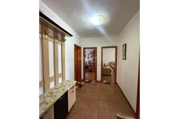 Shtepi ne shitje Apartament ne Tirane, 2+1, Mobilimi E mobiluar, Pagesa 128,000  Euro.