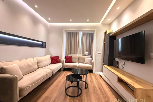 House for Rent 2+1 in Tirana - 1,000 Euro