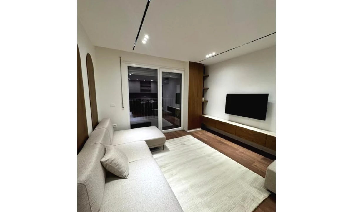 Shtepi me qera Apartament ne Tirane, 1+1, Mobilimi E mobiluar, Pagesa 700  Euro.