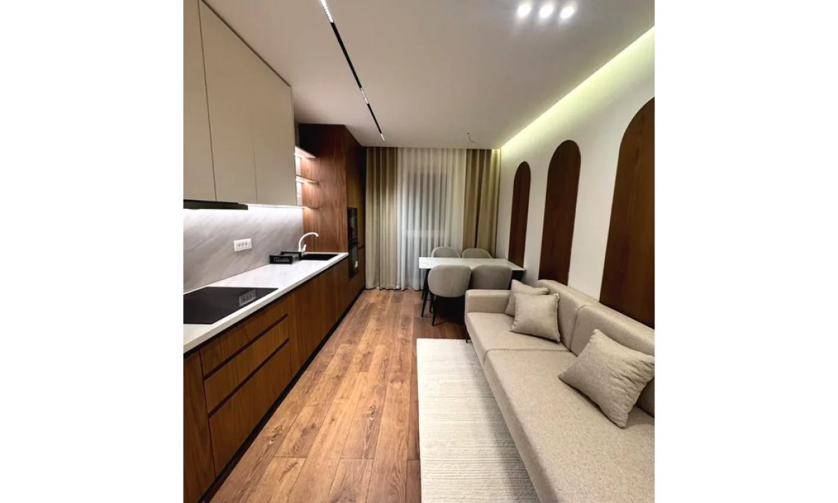 Shtepi me qera Apartament ne Tirane, 2+1, Mobilimi E mobiluar, Pagesa 900  Euro.