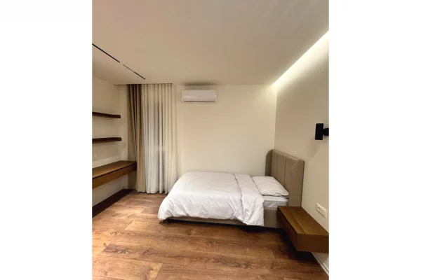 Shtepi me qera Apartament ne Tirane, 2+1, Mobilimi E mobiluar, Pagesa 900  Euro.