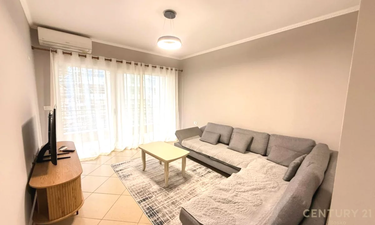 Shtepi ne shitje Apartament ne Tirane, 2+1, Mobilimi E mobiluar, Pagesa 198,780  Euro.