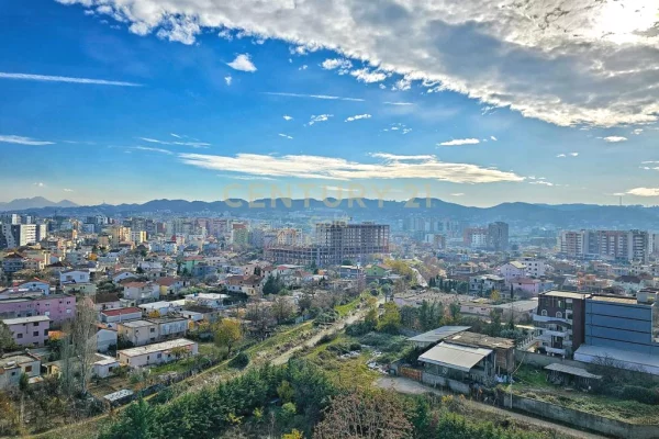 Shtepi ne shitje Apartament ne Tirane, 3+1, Mobilimi Bosh, pa mobiluar, Pagesa 238,000  Euro.