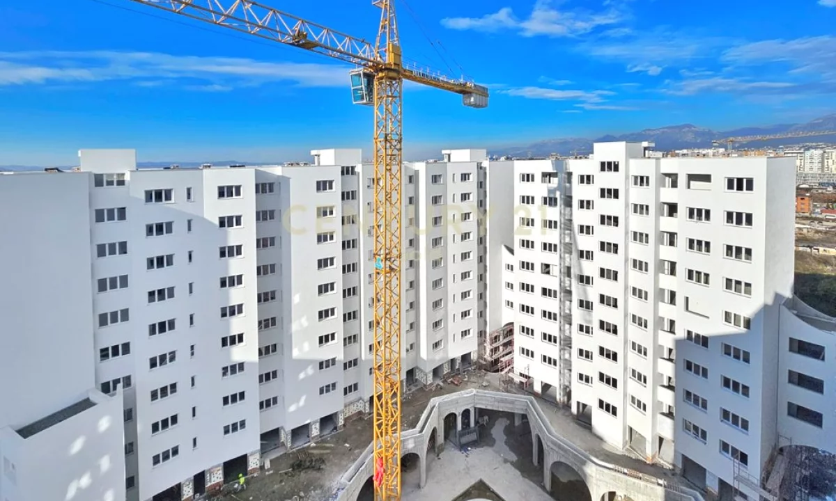 Shtepi ne shitje Apartament ne Tirane, 3+1, Mobilimi Bosh, pa mobiluar, Pagesa 238,000  Euro.