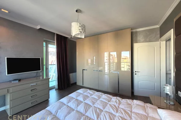 Shtepi me qera Apartament ne Tirane, 2+1, Mobilimi E mobiluar, Pagesa 3,000  Euro.