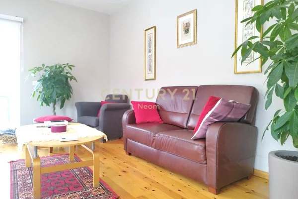 Penthouse (panoramic top floor) for rent in Tirana 3+1, Furnished