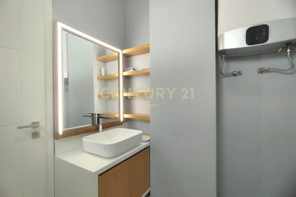 Penthouse (panoramic top floor) for rent in Tirana 3+1, Furnished